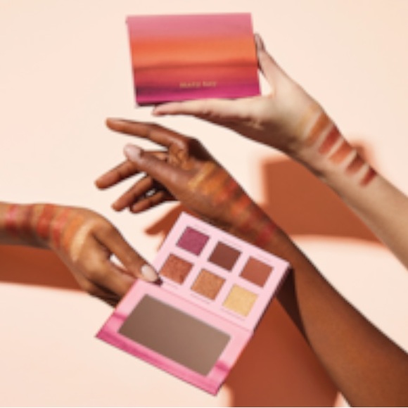 Limited-Edition Mary Kay ® Warm Hues Eye Shadow Palette - Picture 4 of 16